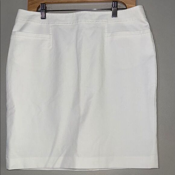 Halogen White Pencil Skirt Knee-Length Work - Picture 1 of 7